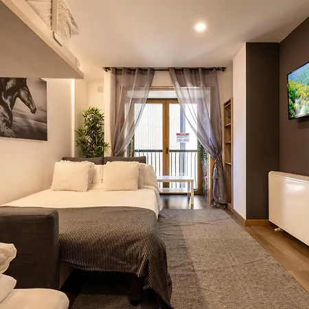 Apartamento Sky. Pas Frente De Pistas - Wifi+netflix *